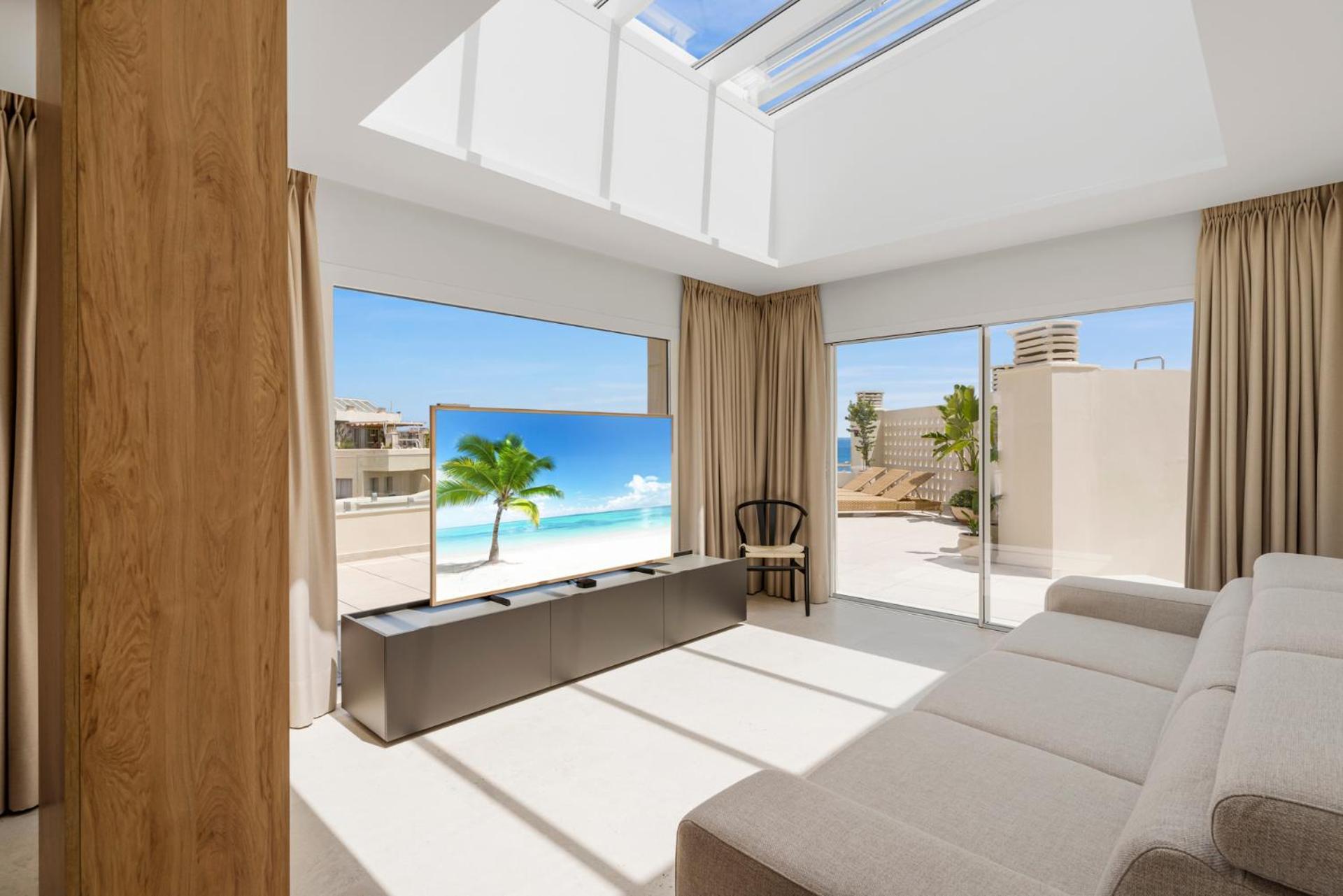 Apartment Sunny Penthouse With Amazing Pool By Costarentals - Ref 214 *