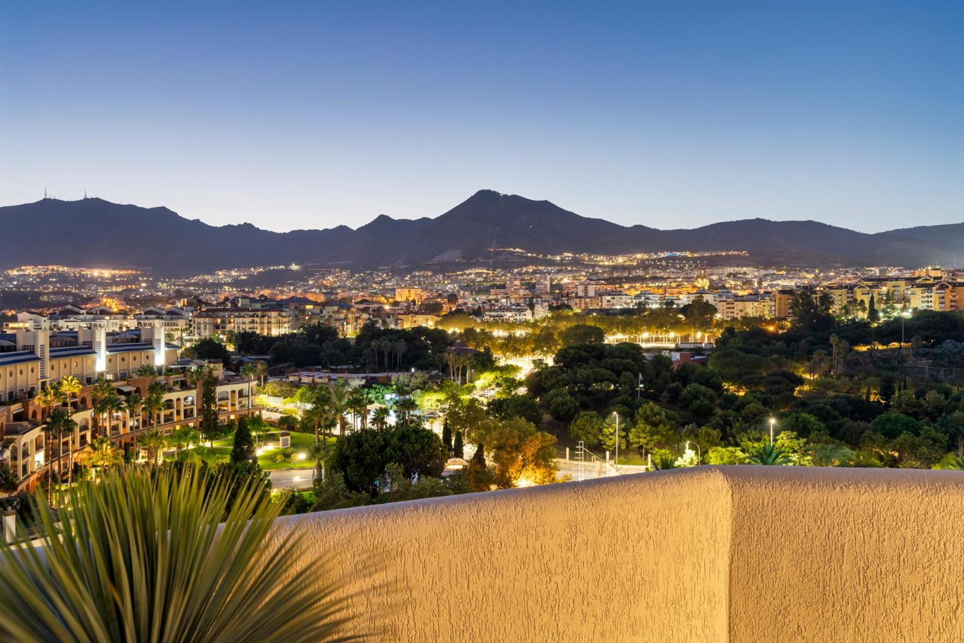 Apartment Sunny Penthouse With Amazing Pool By Costarentals - Ref 214 *