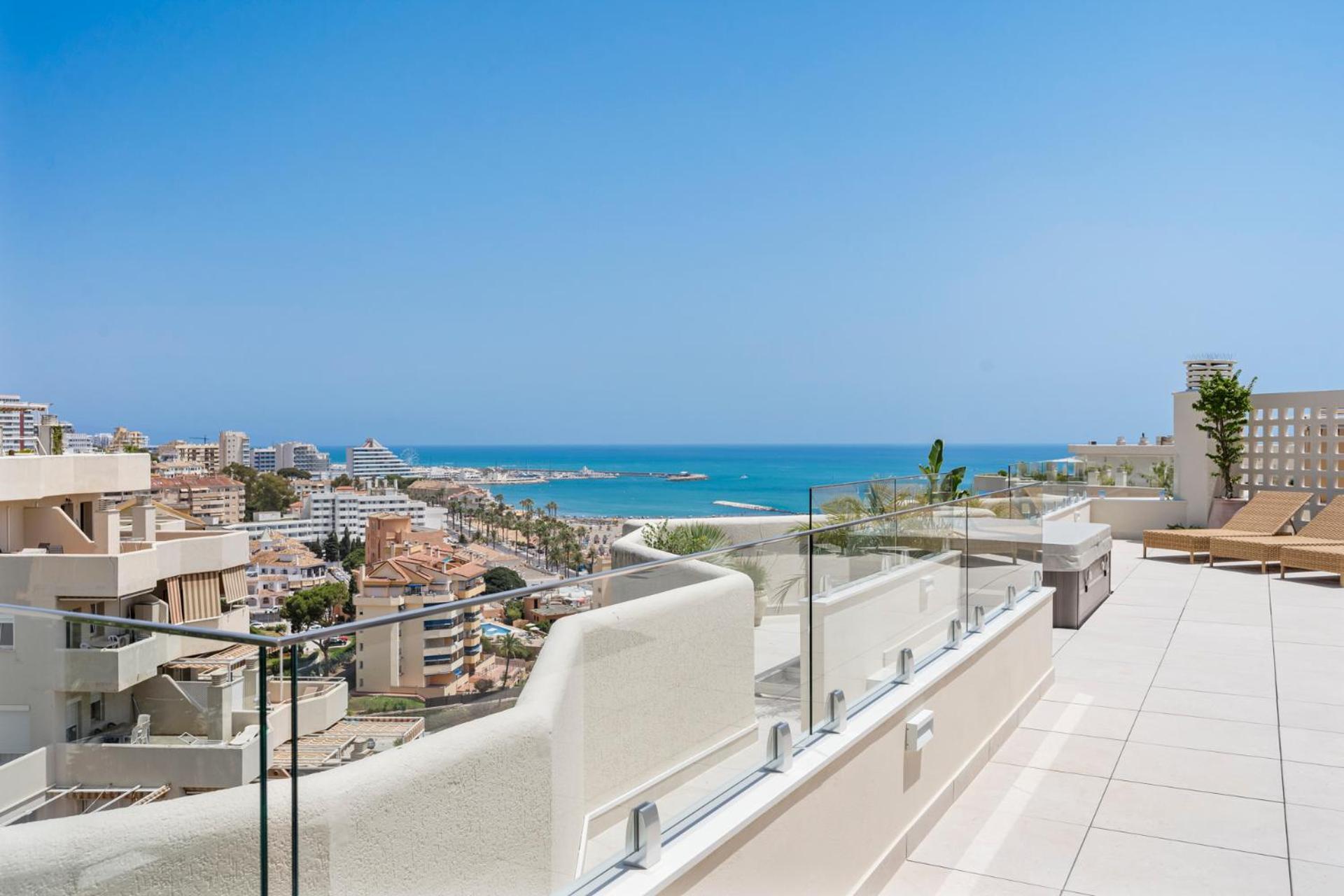 Apartment Sunny Penthouse With Amazing Pool By Costarentals - Ref 214 Benalmadena